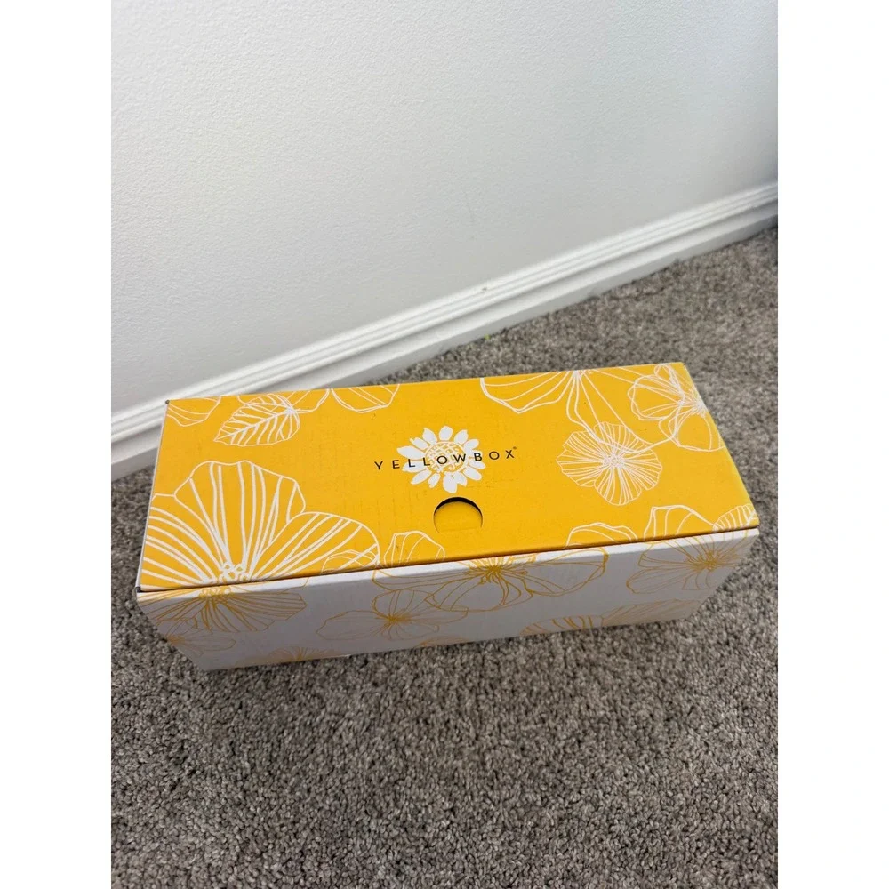 Yellow Box Soleil Flip Flops – Leopard – Women's Size 6.5 – New in Box - Picture 8 of 8